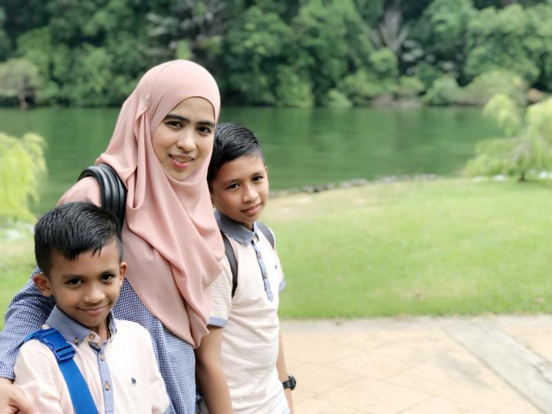 Tak Mahu Manjakan, Usahawan Wanita Ini Latih Anak Lelaki 